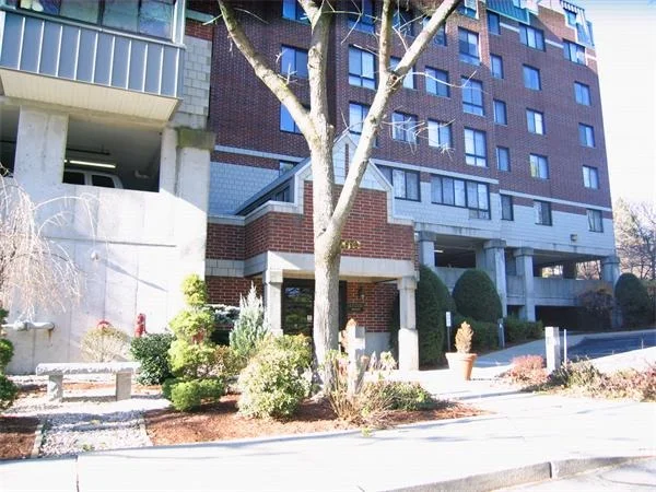 Unit for sale at 200 Ledgewood Drive, Stoneham, MA 02180