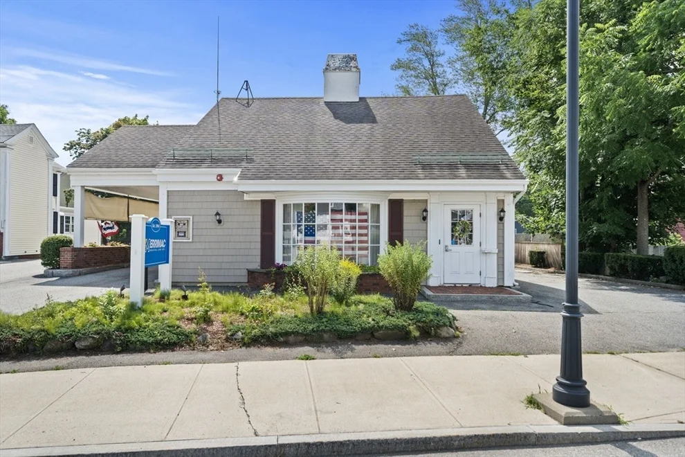 Unit for sale at 10 W Main St, Merrimac, MA 01860