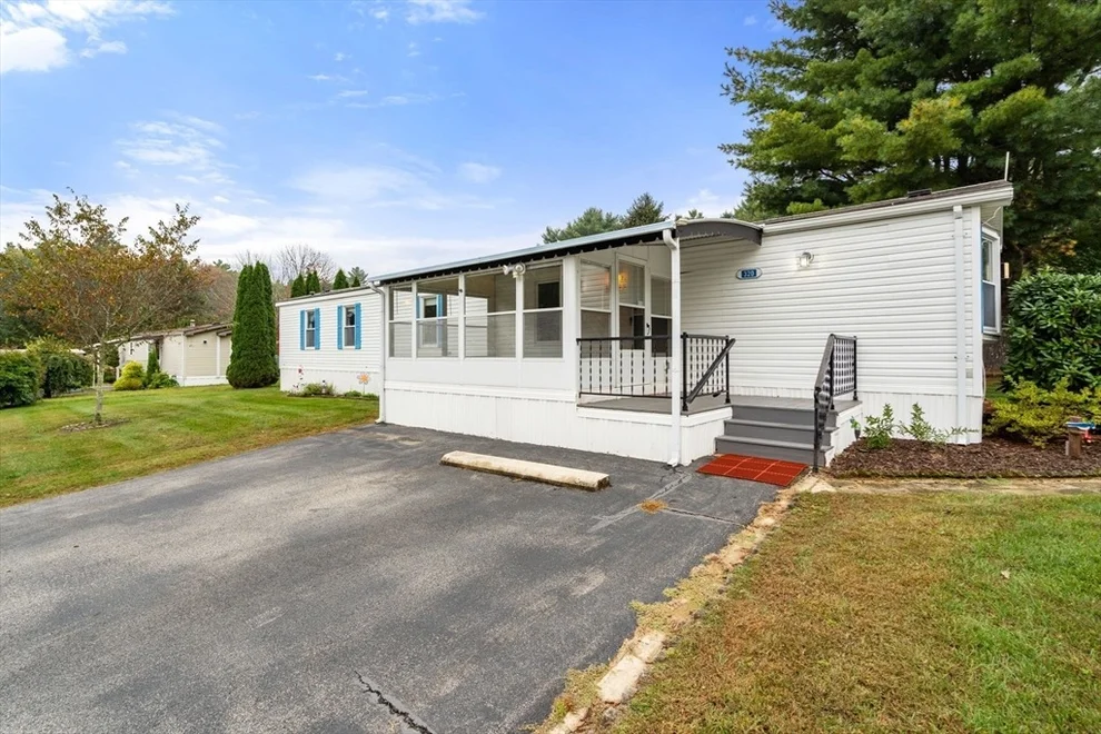 Unit for sale at 320 Poplar Ave, Sturbridge, MA 01566