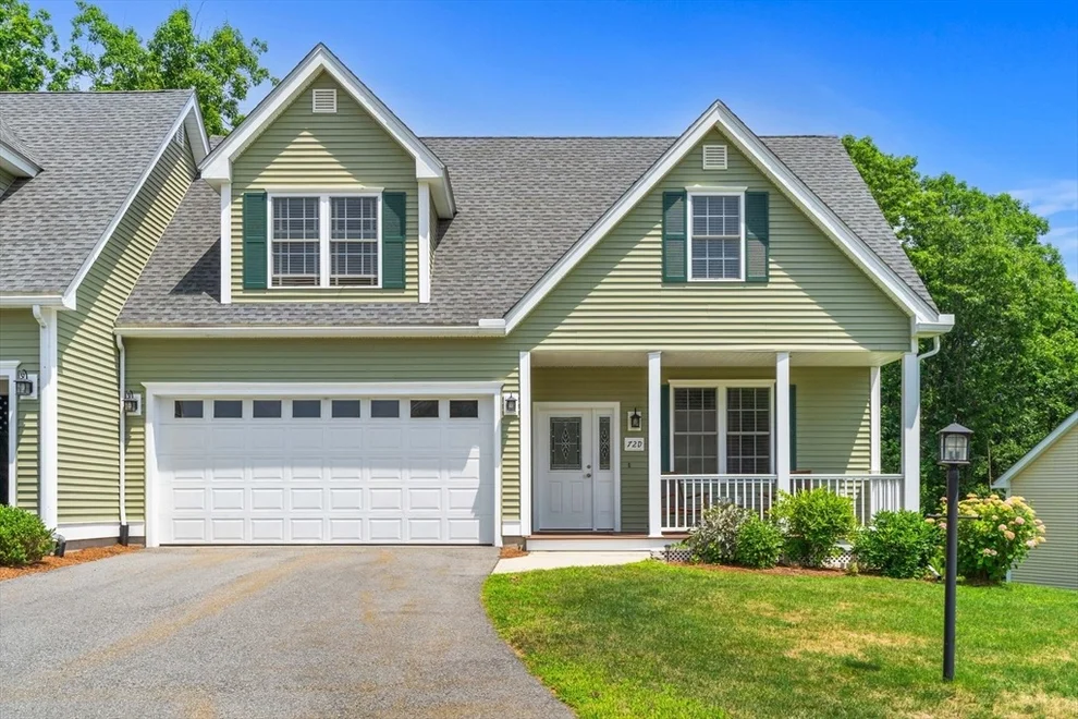 Unit for sale at 72D Hummingbird Ln, Groton, MA 01450