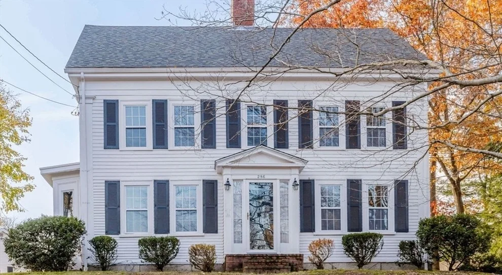 Unit for sale at 286 Essex St, Weymouth, MA 02188