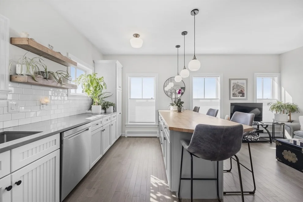Unit for sale at 168 Humphrey, Swampscott, MA 01907