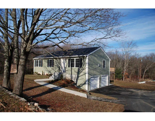 Unit for sale at 372 Main Street, Norfolk, MA 02056