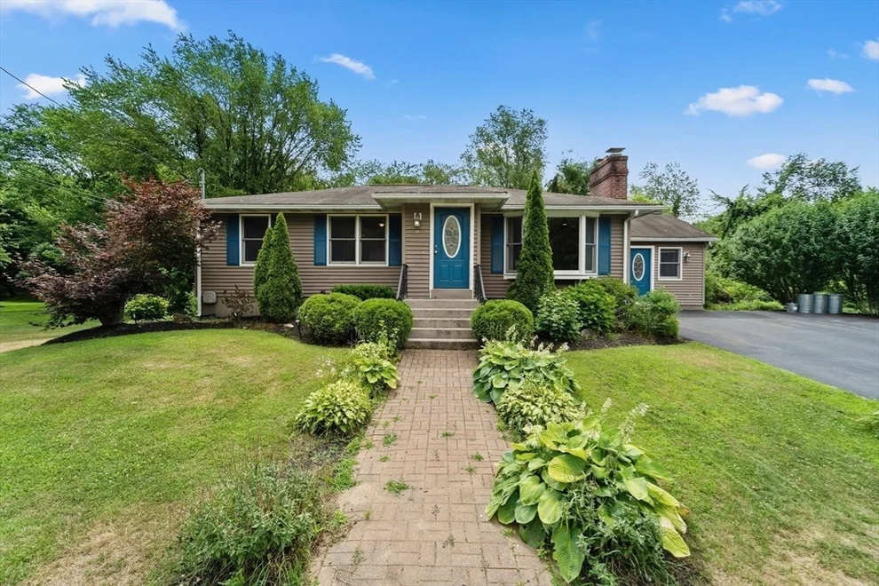 Unit for sale at 15 Chunis Ave, Millbury, MA 01527