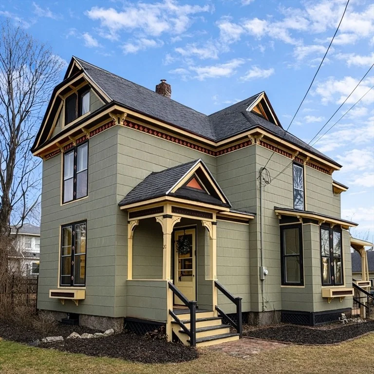 Unit for sale at 20 Maple St, Uxbridge, MA 01569