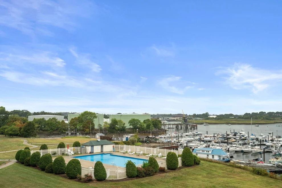 Unit for sale at 200 Cove Way, Quincy, MA 02169