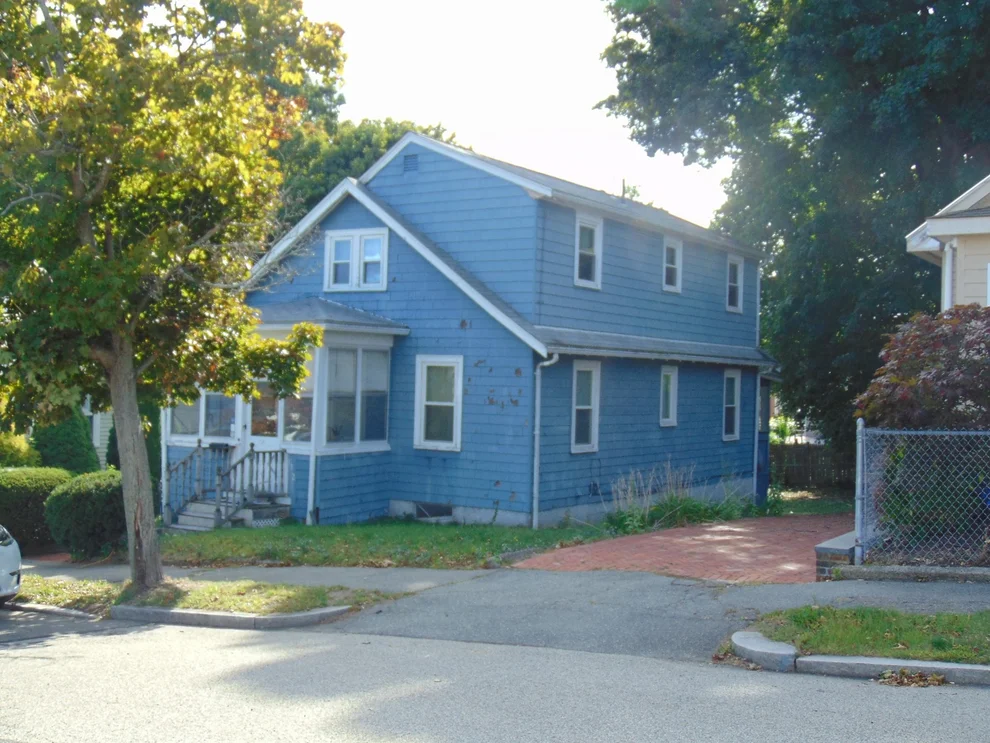 Unit for sale at 152 Holbrook Rd, Quincy, MA 02171