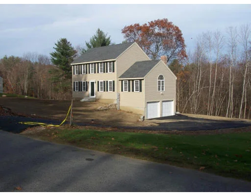 Unit for sale at lot 3 Mumford Street, Douglas, MA 01516
