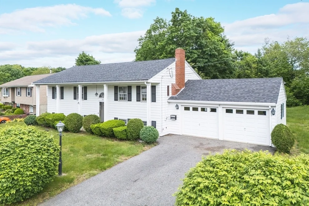 Unit for sale at 28 Marks Road, Weymouth, MA 02189