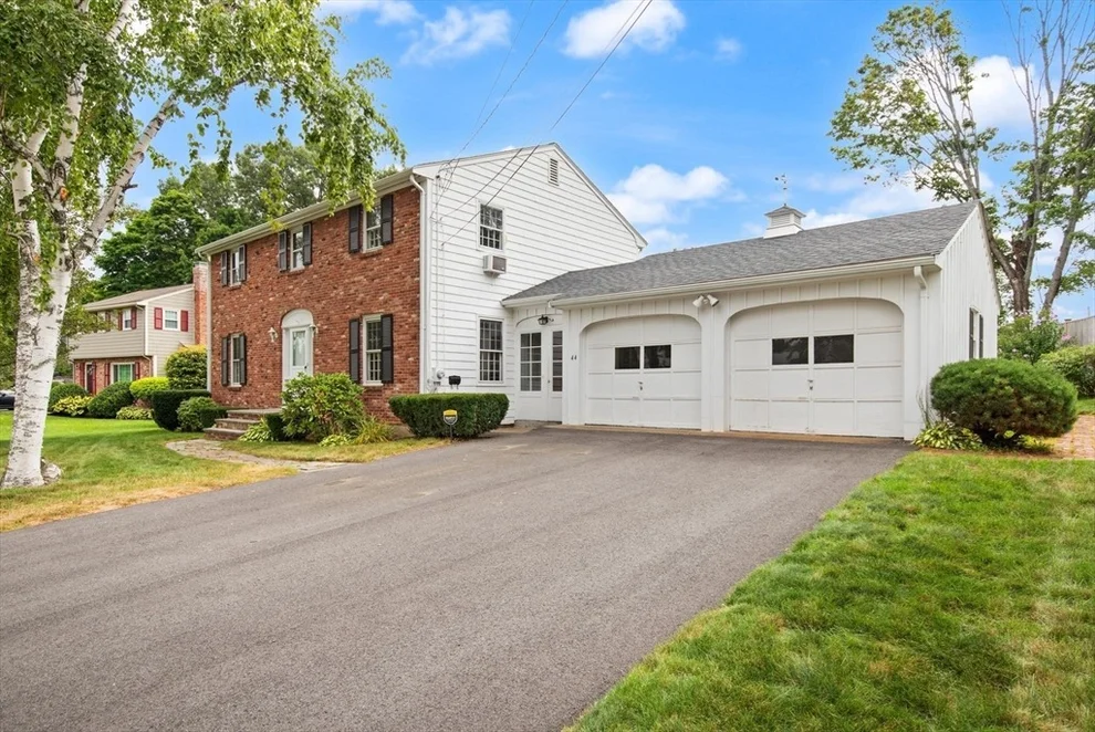 Unit for sale at 44 Pennsylvania Ave., Reading, MA 01867