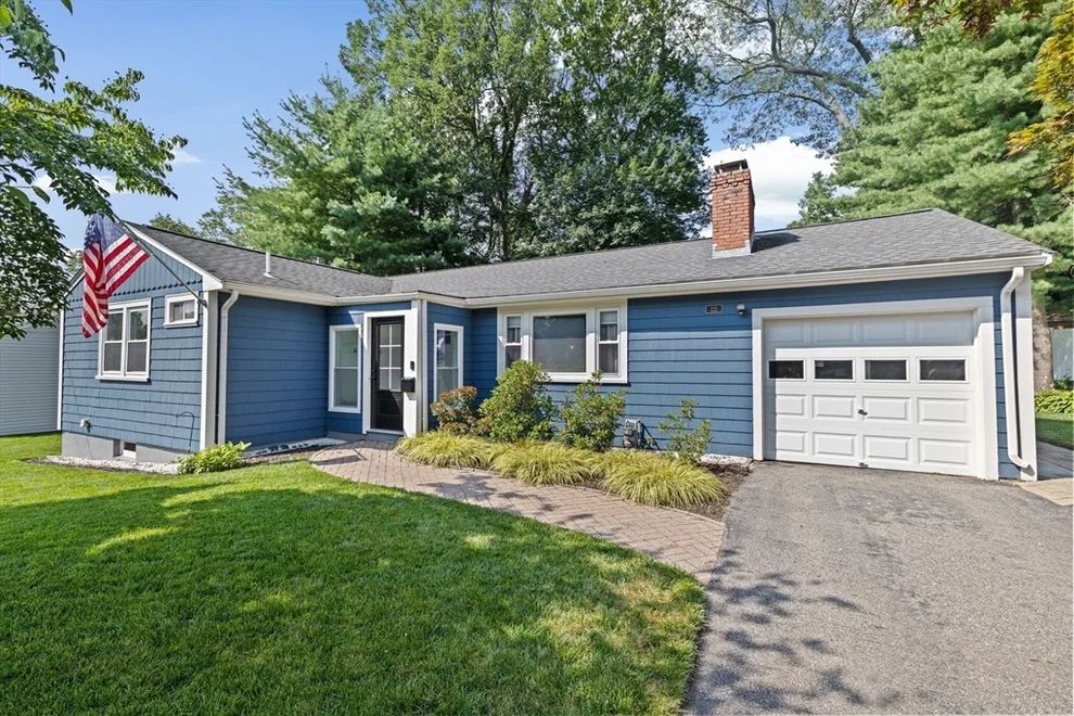 Unit for sale at 122 Lockland Ave, Framingham, MA 01701