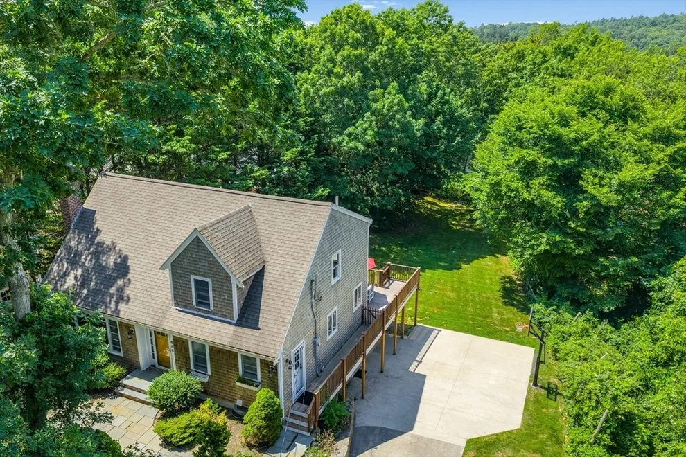 Unit for sale at 908 W Falmouth Hwy, Falmouth, MA 02540