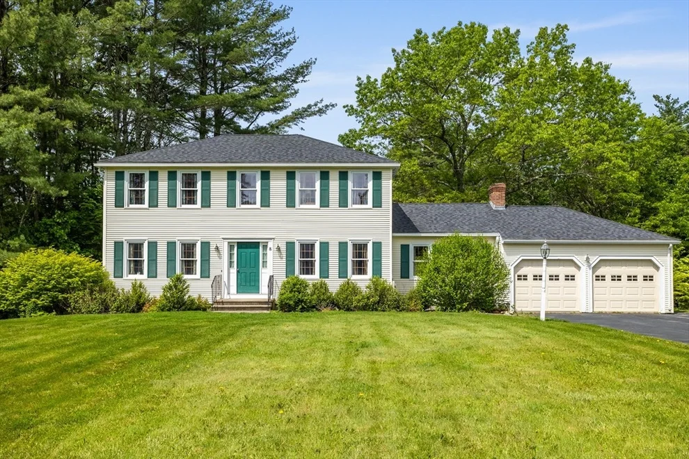 Unit for sale at 8 Macleod Lane, Acton, MA 01720