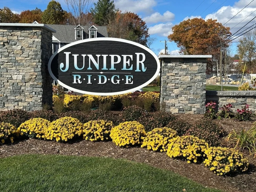 Unit for sale at 32 Elise Avenue, Londonderry, NH 03053