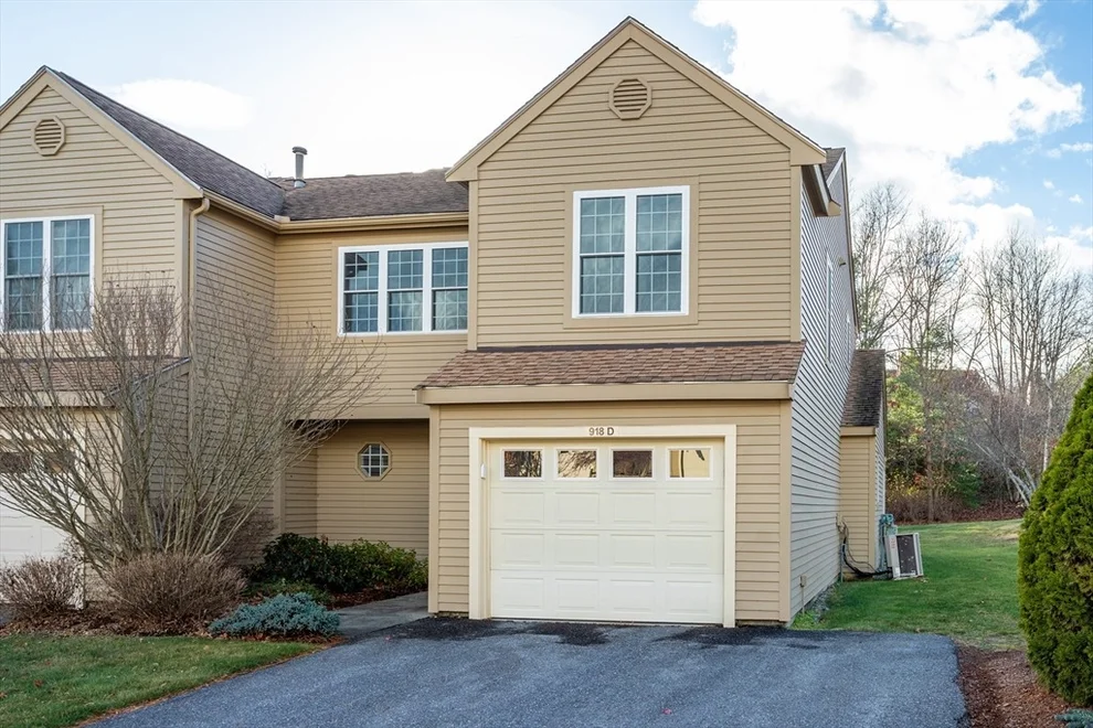 Unit for sale at 918 Ridgefield Cir, Clinton, MA 01510