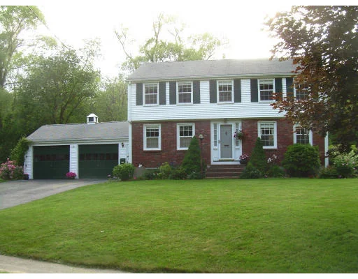 Unit for sale at 5 Howard Street, Hamilton, MA 01982