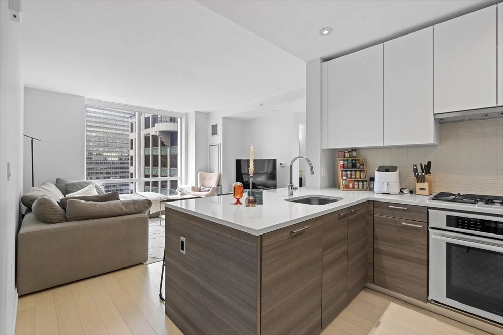 Unit for sale at 1 Franklin St, Boston, MA 02110