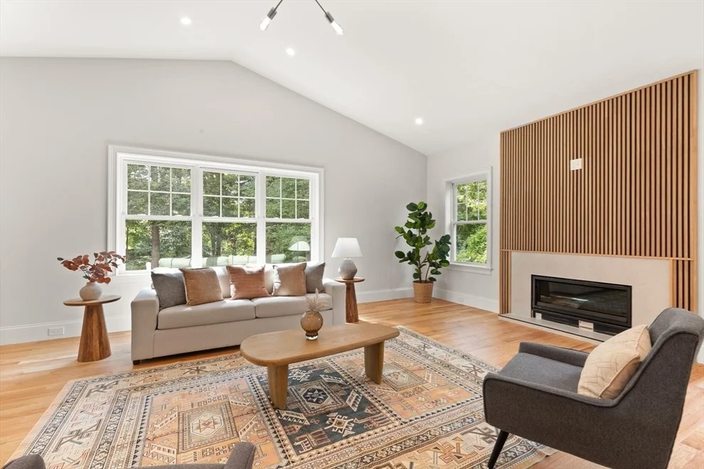Unit for sale at 38 Freeport Drive, Burlington, MA 01803