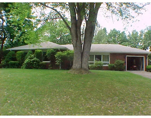 Unit for sale at 15 Aldrich, Webster, MA 01570