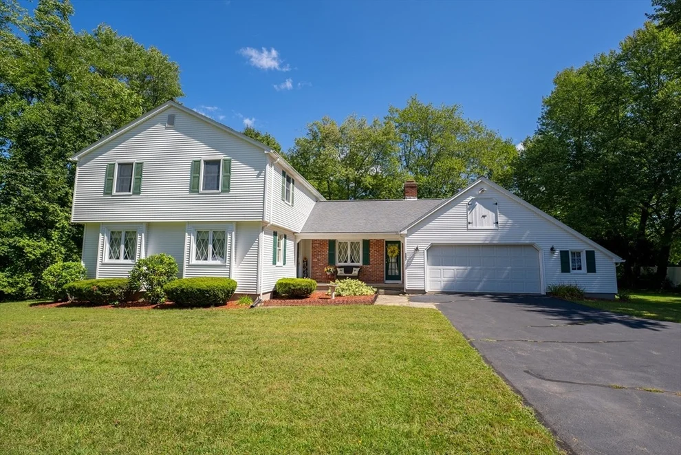 Unit for sale at 503 Parker St, East Longmeadow, MA 01028