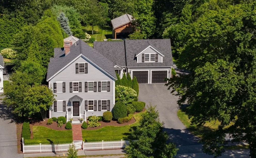 Unit for sale at 68 School Street, Hingham, MA 02043