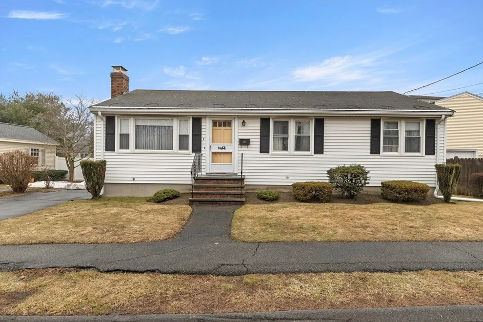 Unit for sale at 3 Margaret Rd, Peabody, MA 01960