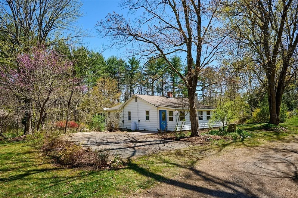 Unit for sale at 7 Pine Valley Rd, Northampton, MA 01062