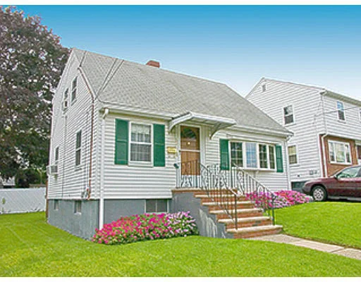 Unit for sale at 60 Wilbur Ave, Arlington, MA 02476