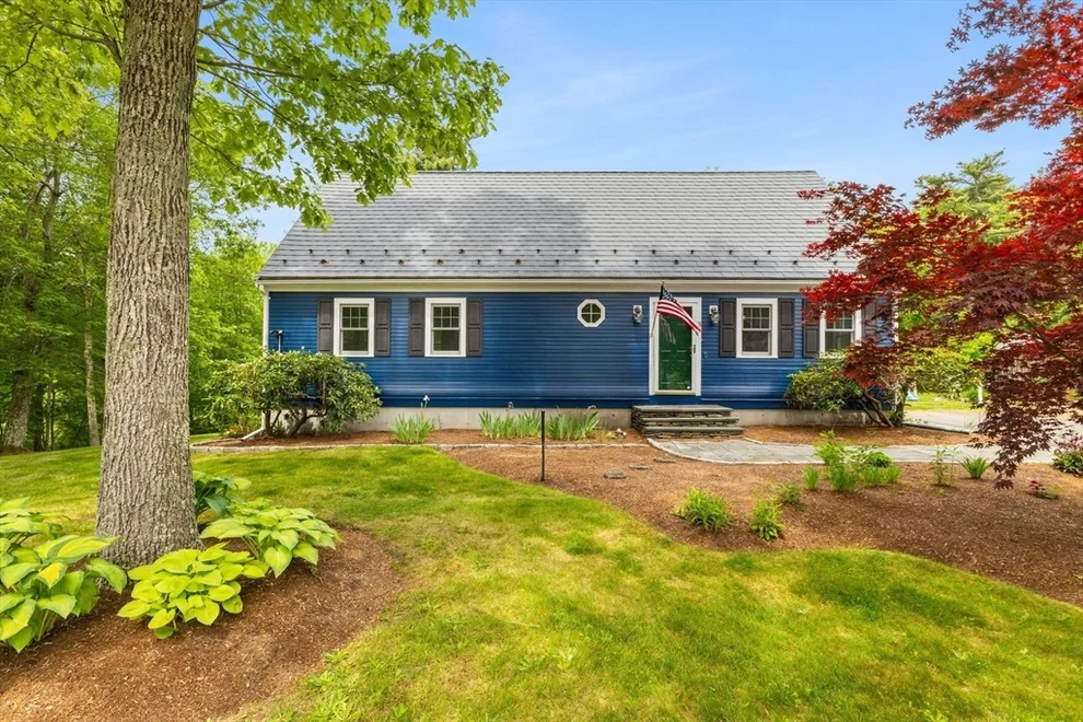Unit for sale at 31 Fearing Hill Rd, Wareham, MA 02571