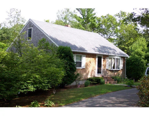 Unit for sale at 104 Federal Furnace Rd, Plymouth, MA 02360