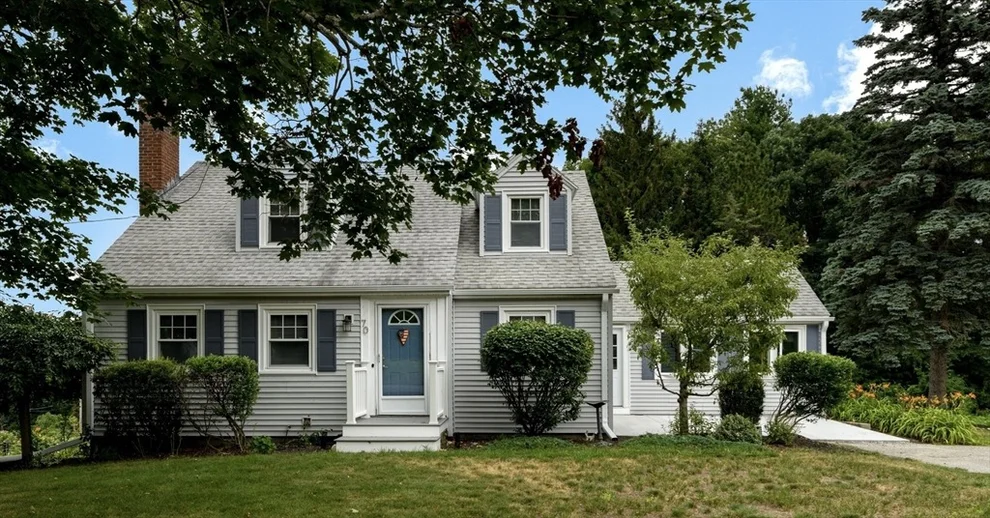 Unit for sale at 70 Sherwood Hill Dr, Holden, MA 01520