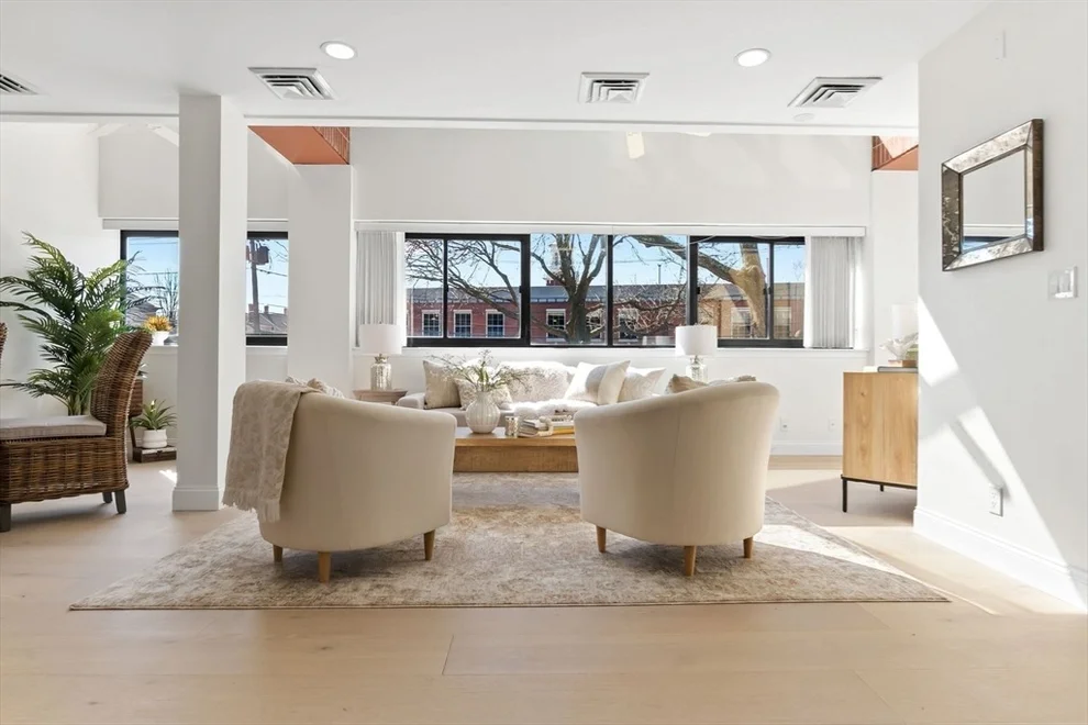 Unit for sale at 58 Merrimac St, Newburyport, MA 01950