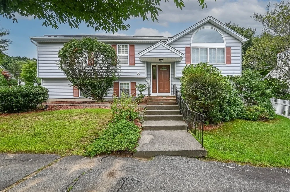 Unit for sale at 15 Wasilla Dr, Worcester, MA 01604