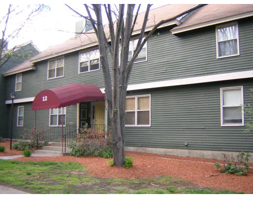 Unit for sale at 425 Main Street, Hudson, MA 01749