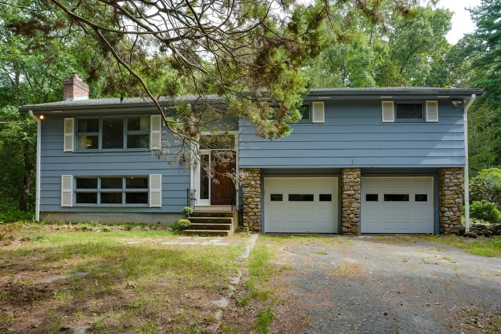 Unit for sale at 801 Winter St, Holliston, MA 01746