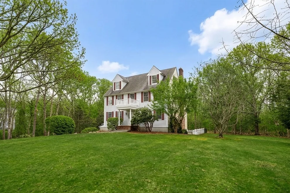 Unit for sale at 8 Smithfield Place, Dartmouth, MA 02748