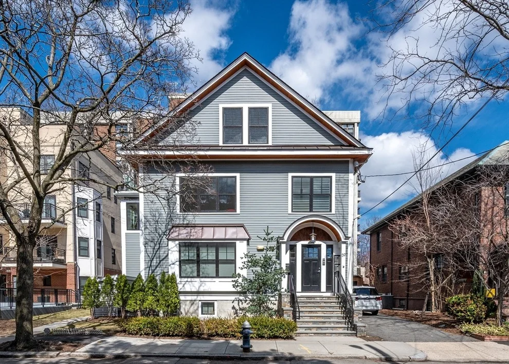 Unit for sale at 59 Auburn St, Brookline, MA 02446