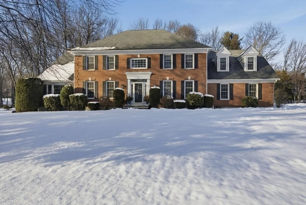 Unit for sale at 24 Morningside Drive, Shrewsbury, MA 01545