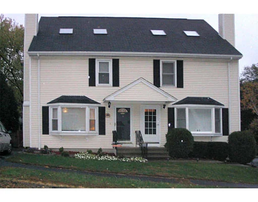 Unit for sale at 4 Jonathan Circle, Worcester, MA 01604