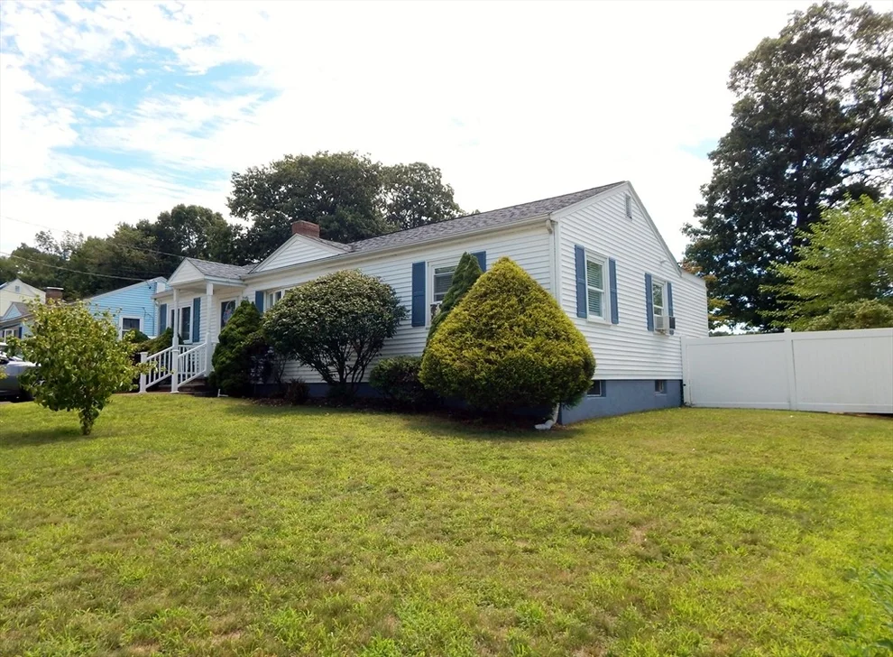 Unit for sale at 170 Carey Cir, Stoughton, MA 02072