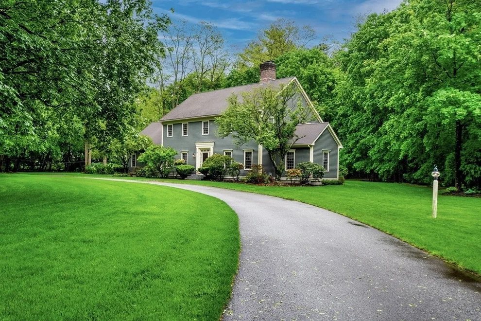 Unit for sale at 43 Old Concord Rd, Lincoln, MA 01773