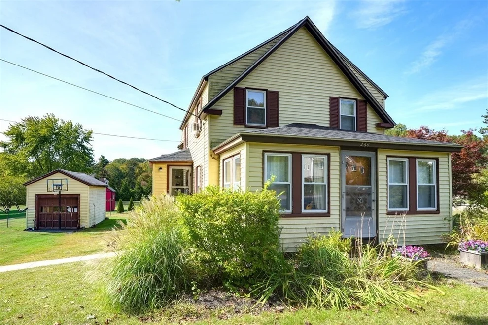 Unit for sale at 268 Manning St, Hudson, MA 01749