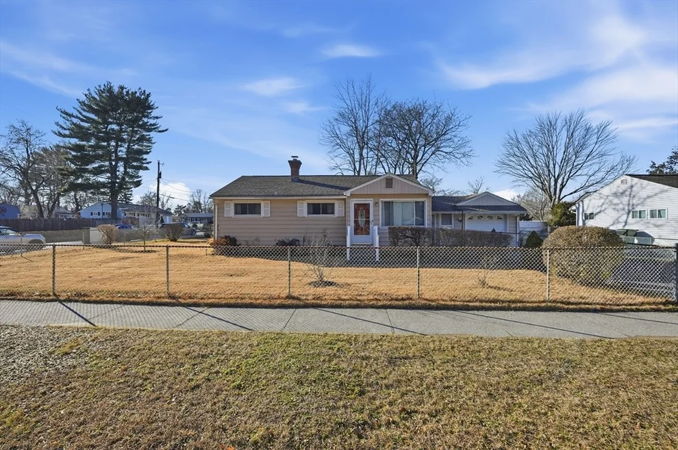 Unit for sale at 744 Bradley Rd, Springfield, MA 01109