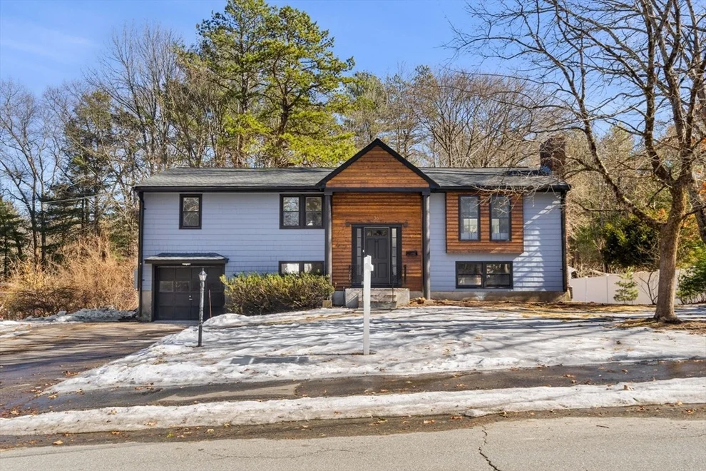 Unit for sale at 36 Oak Hill Dr, Sharon, MA 02067
