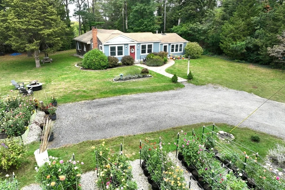 Unit for sale at 231 Main St, Kingston, MA 02364