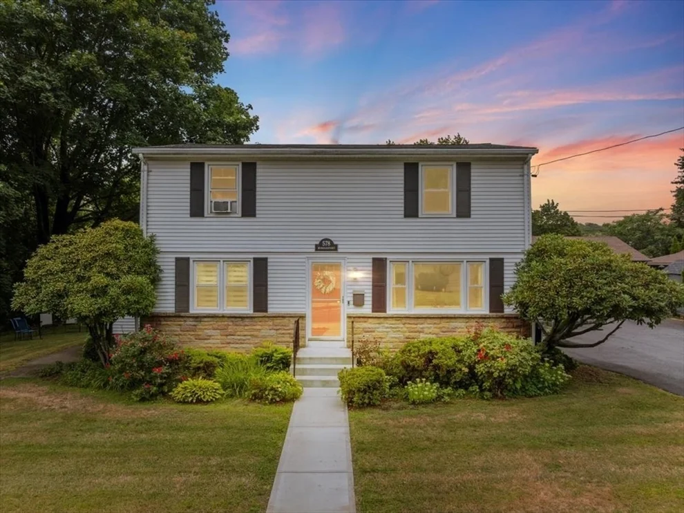 Unit for sale at 578 Woonasquatucket Ave, North Providence, RI 02911