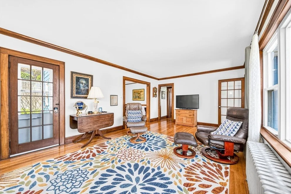 Unit for sale at 48 Edgecliff, Watertown, MA 02472