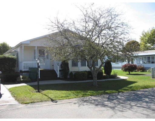 Unit for sale at 4 Viola Drive, Plainville, MA 02762