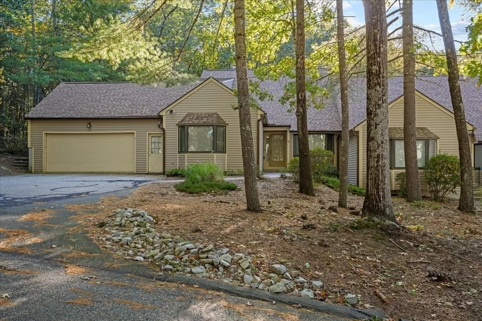 Unit for sale at 16 Bentwood Dr, Sturbridge, MA 01566