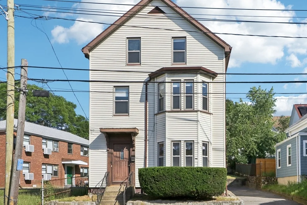 Unit for sale at 344 Essex St, Lynn, MA 01902